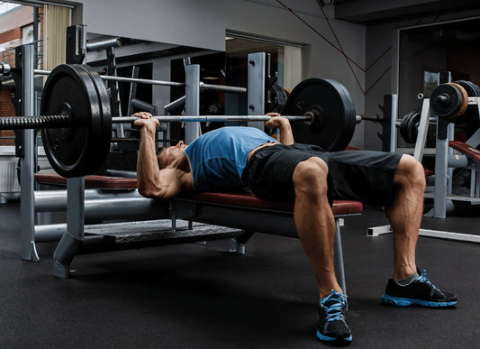 Bench Press Studie mit NFL Tight End