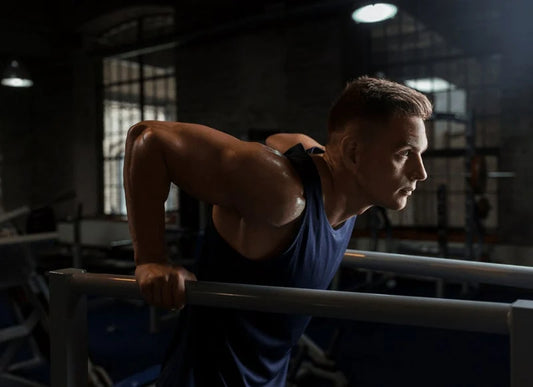 [Trizep-] Dip Studie mit NFL Tight End
